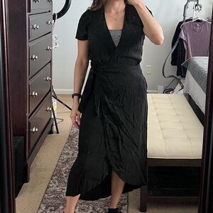 Express Dress Women's Small Wrap Midi Black Lightweight Short Sleeve